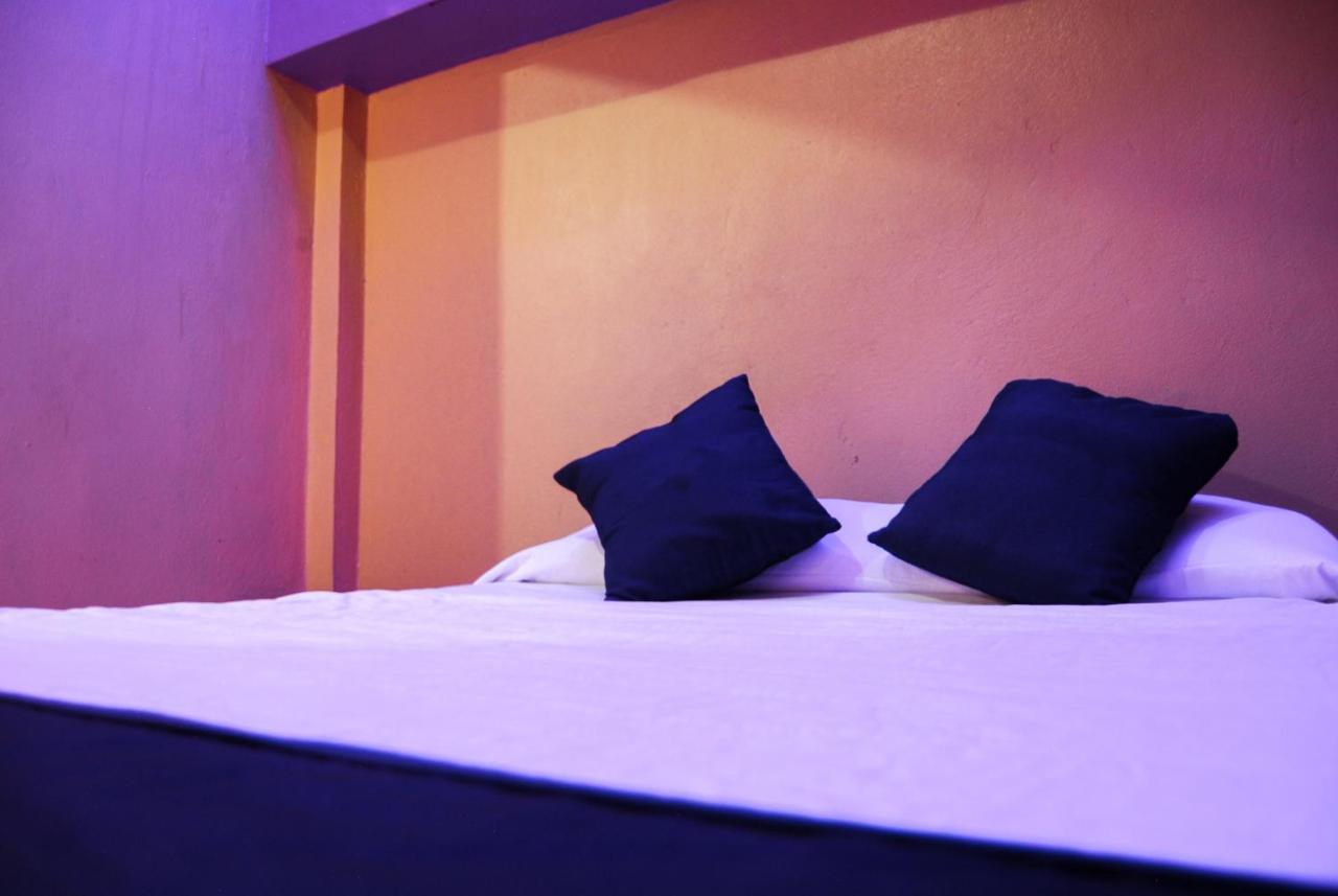 Hotel Oasis Monterrey Exteriör bild